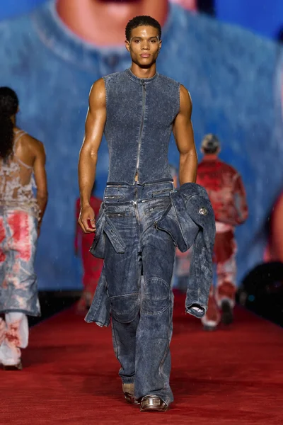 Look 12
